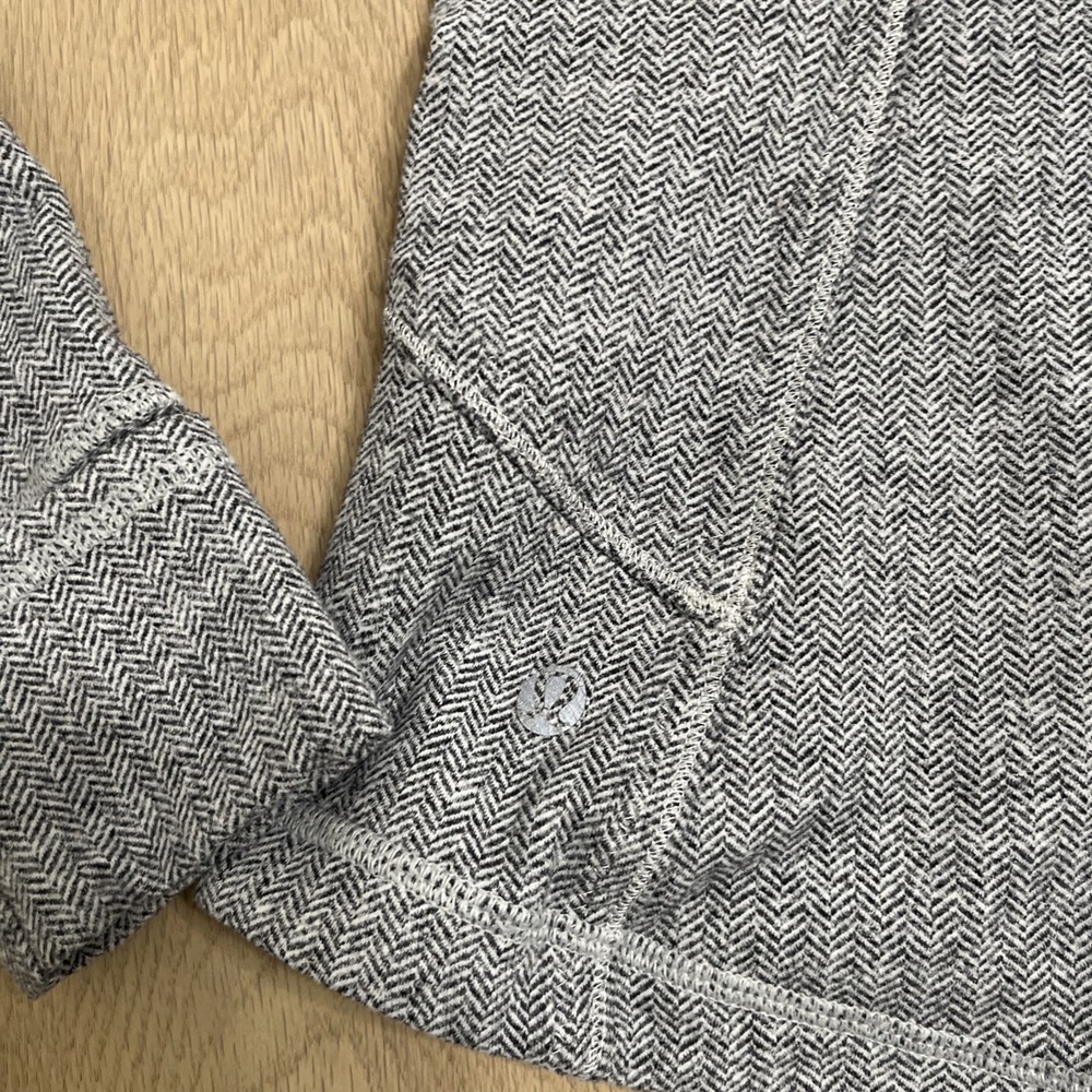 RARE LULULEMON GHOST HERRINGBONE Forme JACKET Gray/White - Picture 7 of 12